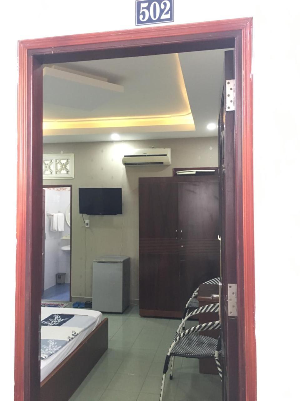 Bao Long Khách sạn *
